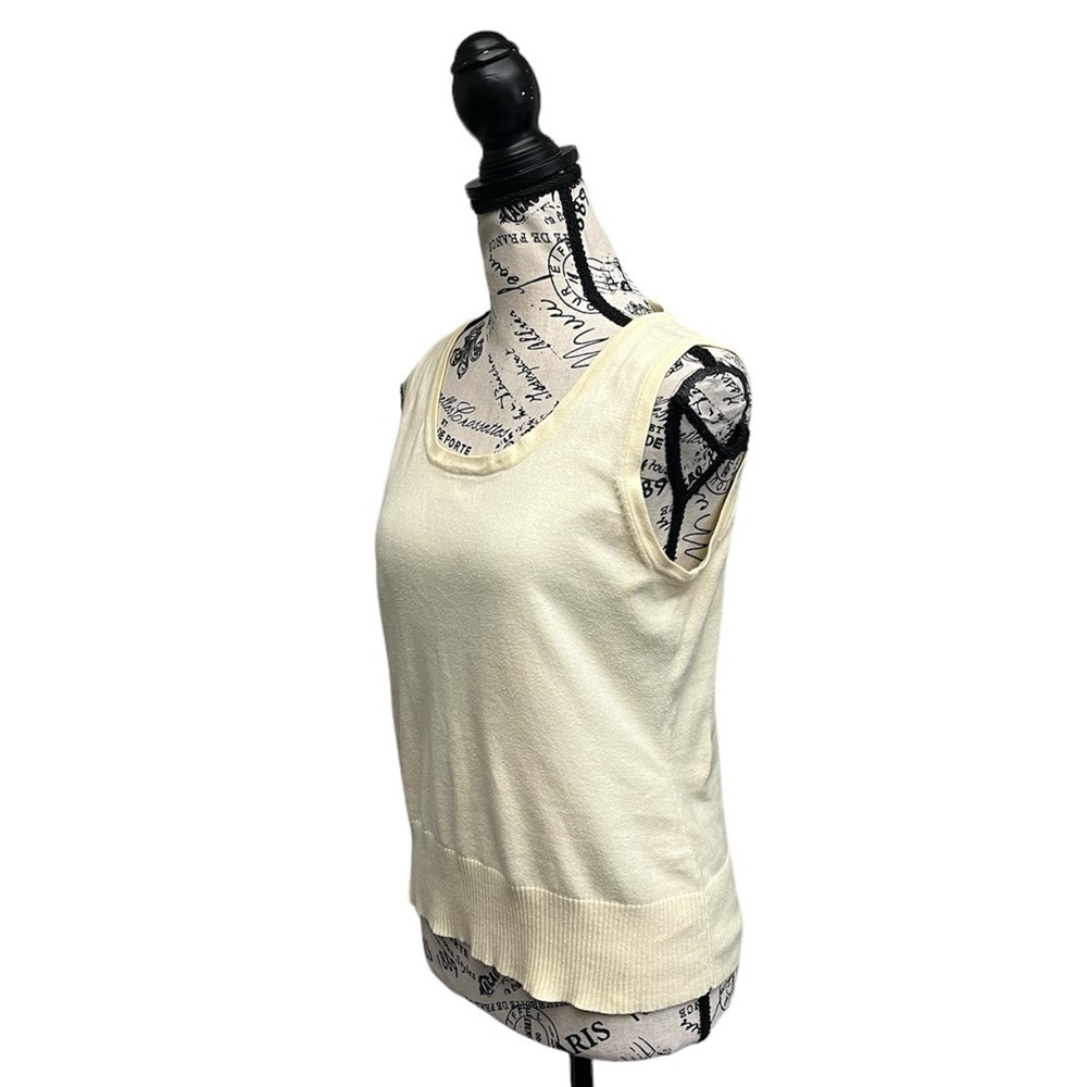 Womens Pale Yellow Scoop Neck Wool Sweater Vest L Preppy Academia Golf Tennis - Picture 3 of 7